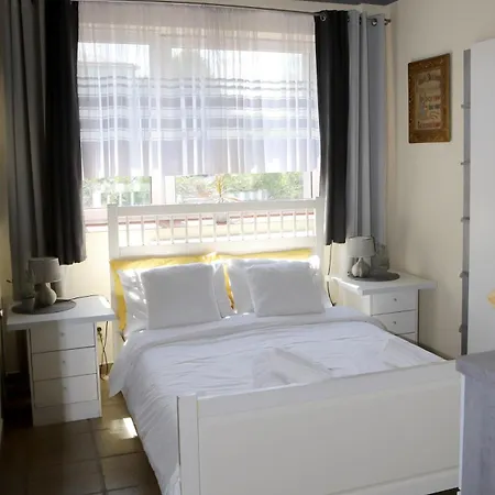 Apartment Przytulny Apartament-cosy And Beautiful