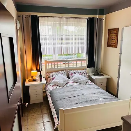 Przytulny Apartament-cosy And Beautiful Lägenhet
